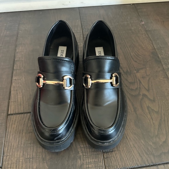 Steve Madden Approach Loafers - Picture 2 of 5